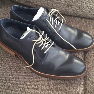 Navy Blue Cole Haan Mens 9.5 Oxford Shoes